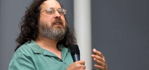 Gli sviluppatori GNU in coro attaccano Stallman